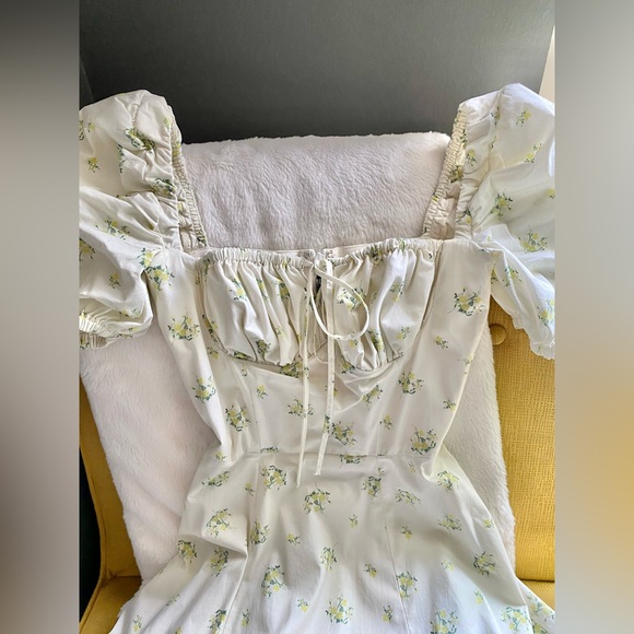 House of CB- TALLULAH 
IVORY FLORAL PUFF SLEEVE MIDI DRESS XS - Picture 6 of 12
